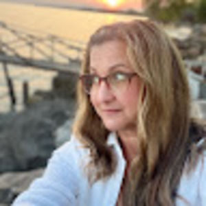 Meet your Posher, Laurie